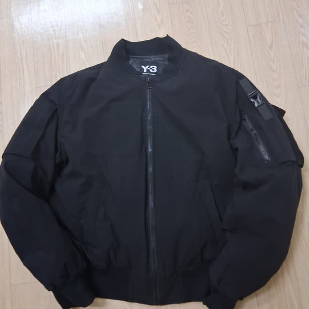 Y-3 스컬 그래픽 페디드 봄버 M (95~100)