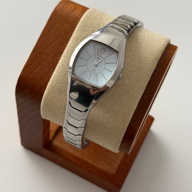 세이코 Seiko 쉘 실버 사파이어 