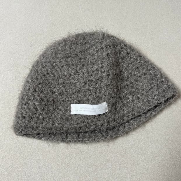 낫띵에브리띵 헤어리 비니 모자 그레이
