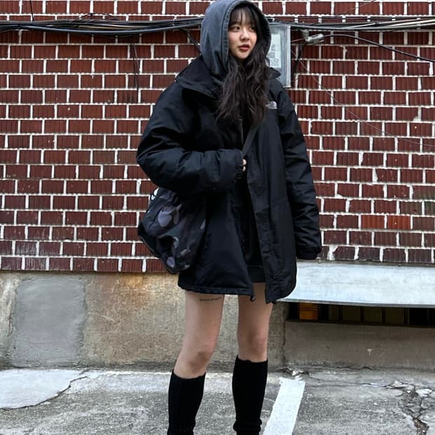 노스페이스 점퍼 미스치프 후드티 마뗑킴 스커트 코디세트