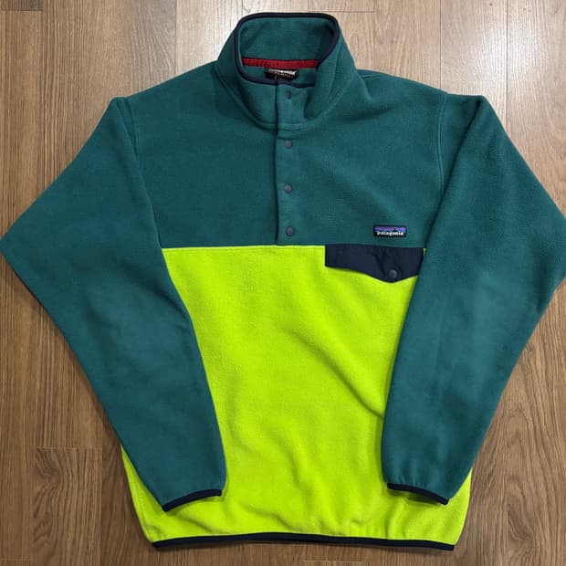 파타고니아 신칠라 그린/형광그린 M사이즈