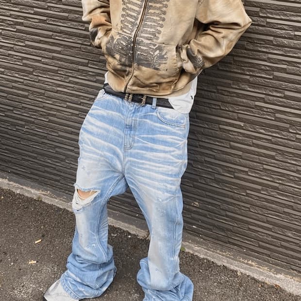 UNDERMYCAR WIDE FLARE JEANS