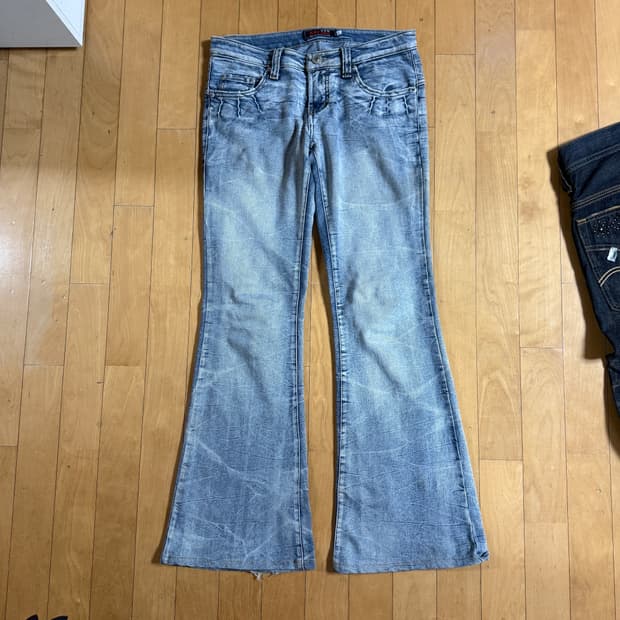 빈티지 워싱 부츠컷 데님