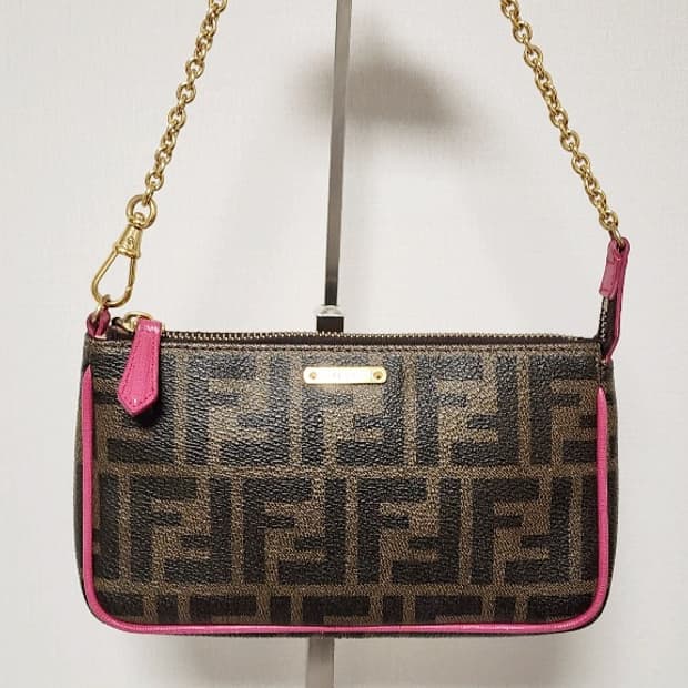 정품 펜디 FF 로고 바게트 미니 숄더백 