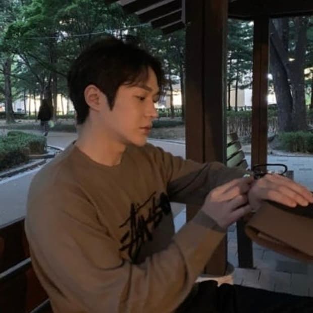 스투시 브러쉬드 니트(M)