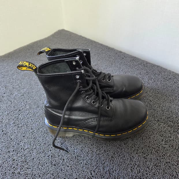 닥터마틴 1460 워커 부츠(UK4)