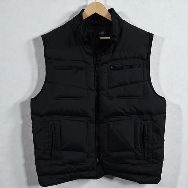 105~110)DKNY 덕다운 패딩 조끼 블랙