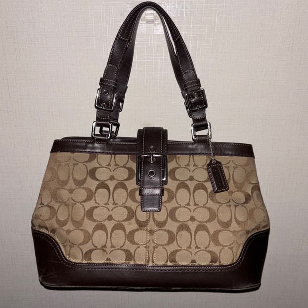 🚨연말세일🚨Coach Brown Shoulder