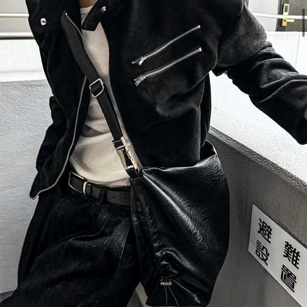 블랙 레더 자켓