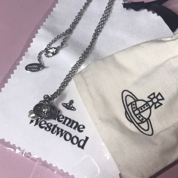 비비안 웨스트우드 알렉사 orb 진주 목걸이