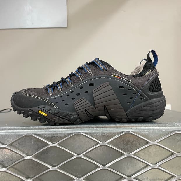 머렐 인터셉트 트래킹화 43