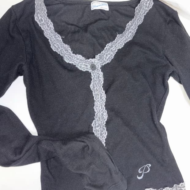 플노팔 Mila Lace Long Sleeve Top
