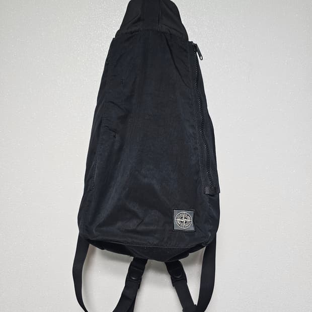 스톤아일랜드 슬링백