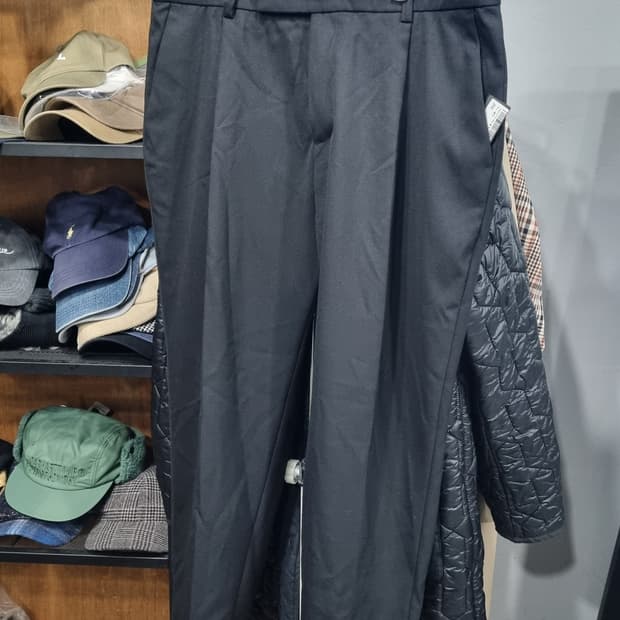 (노이어) 검정색 남성용 바지(봄 가을용) 34사이즈