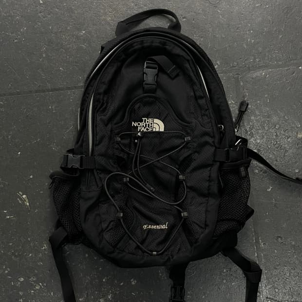 노스페이스 에센셜 고프코어 백팩 