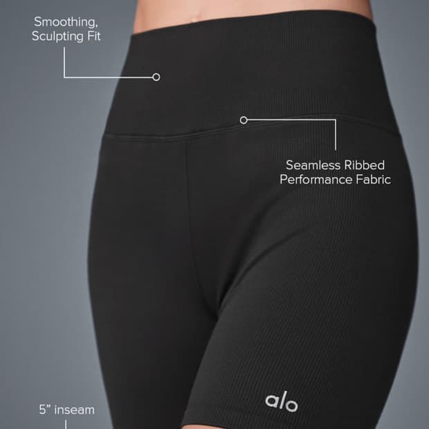 Alo yoga 알로요가 쇼츠