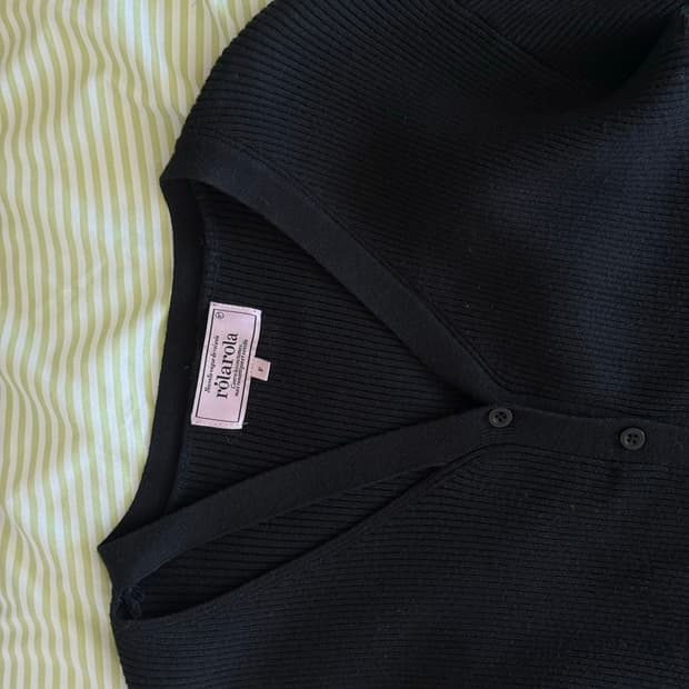 로라로라 블랙 골지 니트 가디건 F