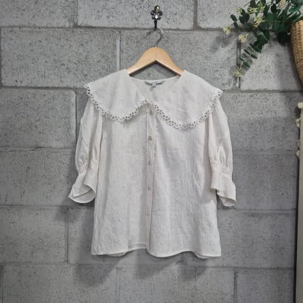 온앤온 러블리카라 블라우스 👚