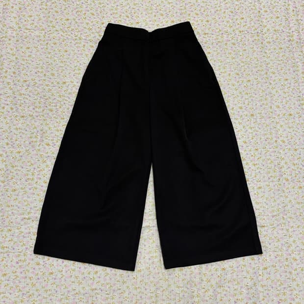 무인양품 폴리에스터 크롭팬츠 (새상품)