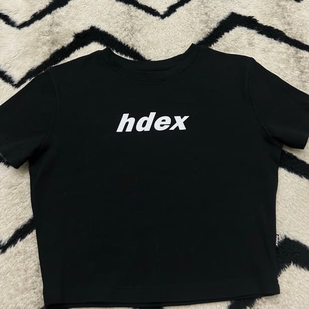 [M]HDEX 로고 크롭탑/블랙