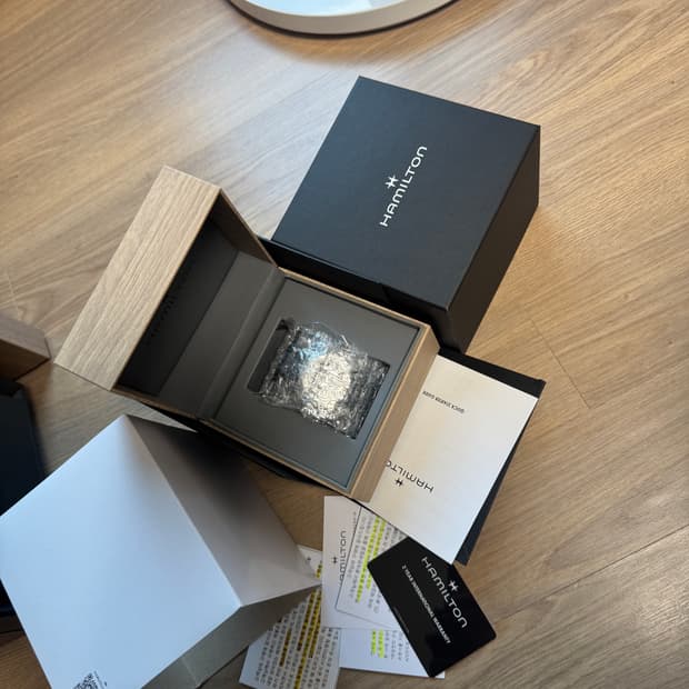 해밀턴 카키 필드 쿼츠 38 블랙 새상품 판매