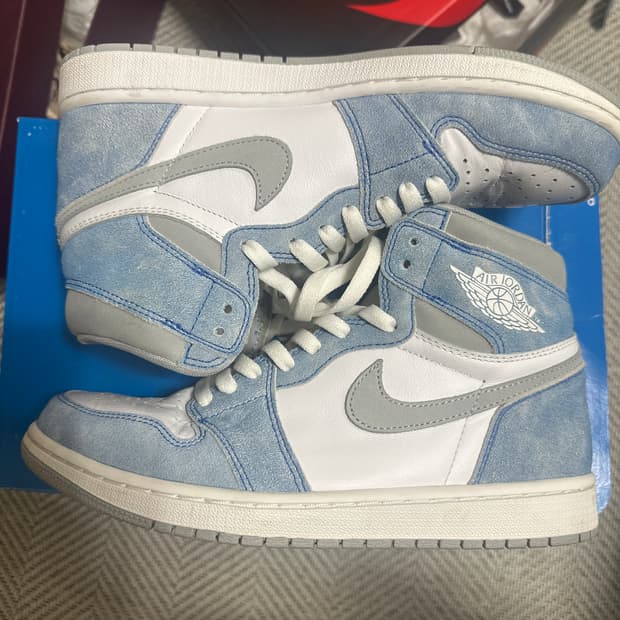 나이키 조던1 하이 하이퍼로얄 275 판매합니다