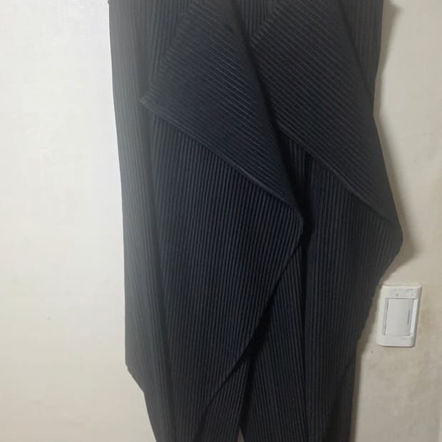 옴므플리세 1월 아방가르드팬츠