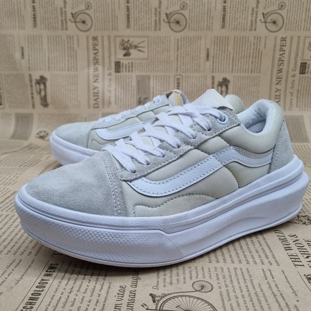 반스 올드스쿨 오버트 CC 스니커즈 250