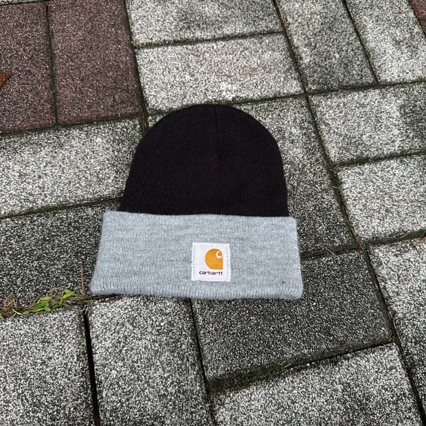 vintage carhartt beanie