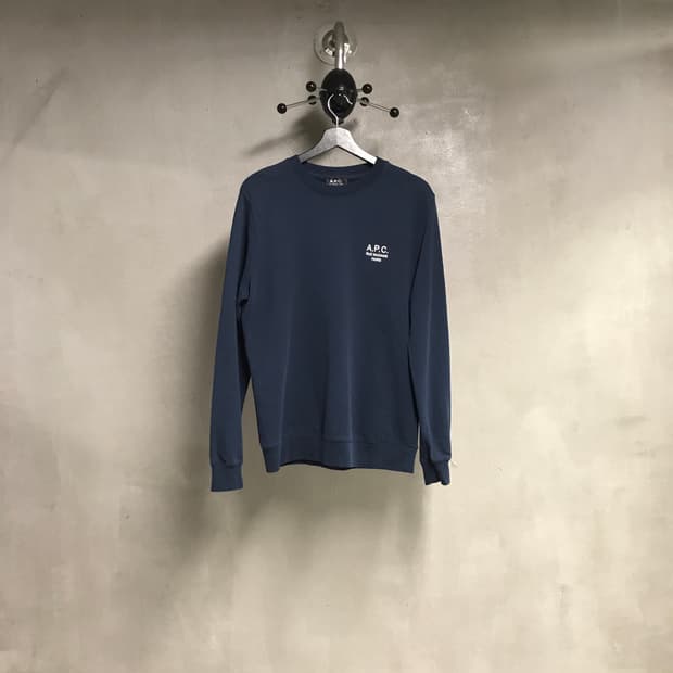 APC 아페쎄 맨투맨 네이비 L