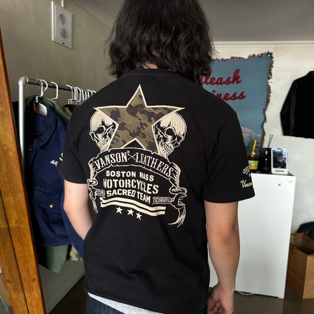 밴슨 레더 모터사이클 그래픽 티셔츠