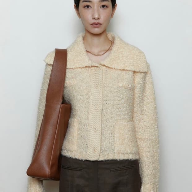 아우로 curly collar cardigan 컬리 칼라 가디건 크림