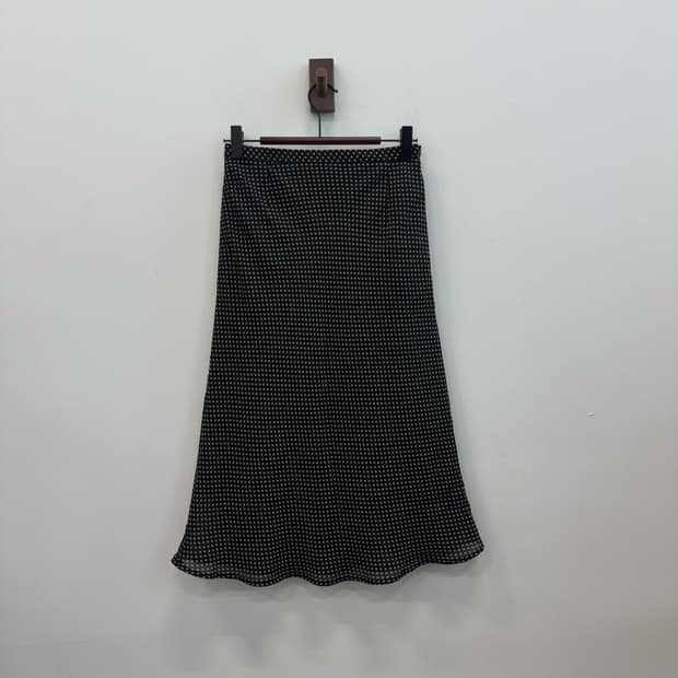 JPV White dot skirt