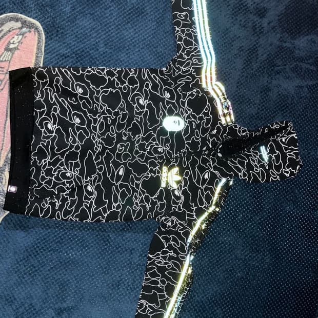 베이프 x 아디다스 테크 후드