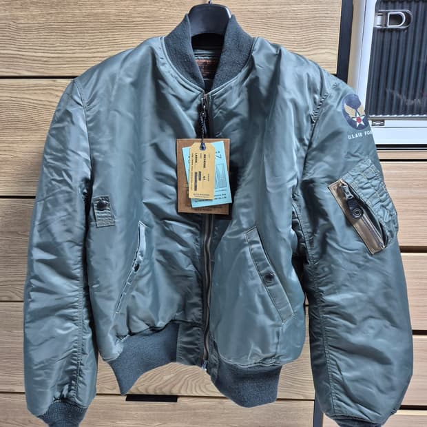 버즈릭슨 ma-1 앨버트터너 L 사이즈 새상품