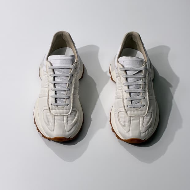 메종 마르지엘라 러너 에볼루션 스니커즈 화이트 42사이즈