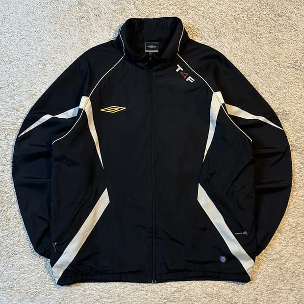 엄브로 UMBRO 올드스쿨 배색 바람막이 자켓 블랙