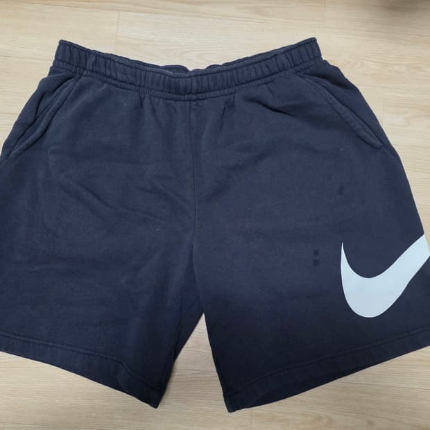 나이키 기모 반바지 L 러닝 달리기 일상 패션