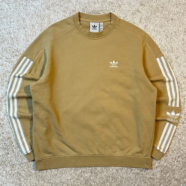 아디다스 ADIDAS 락업 크루 맨투맨 베이지