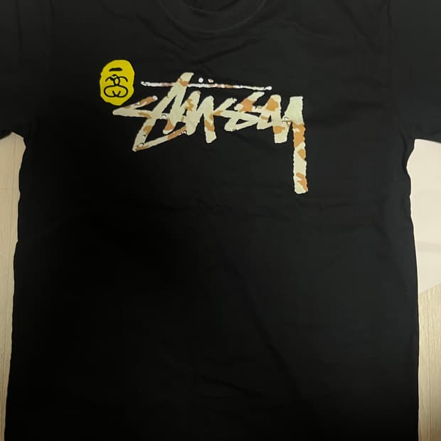 베이프X스투시 콜라보 반팔티 팝니다