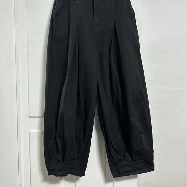 앵글런 언발란스 롱턱 벌룬 팬츠