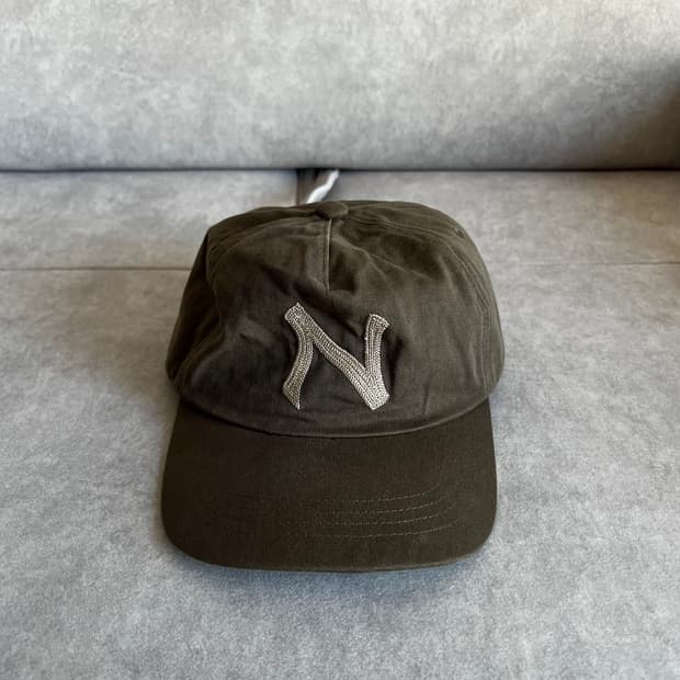 노운 로고 볼캡