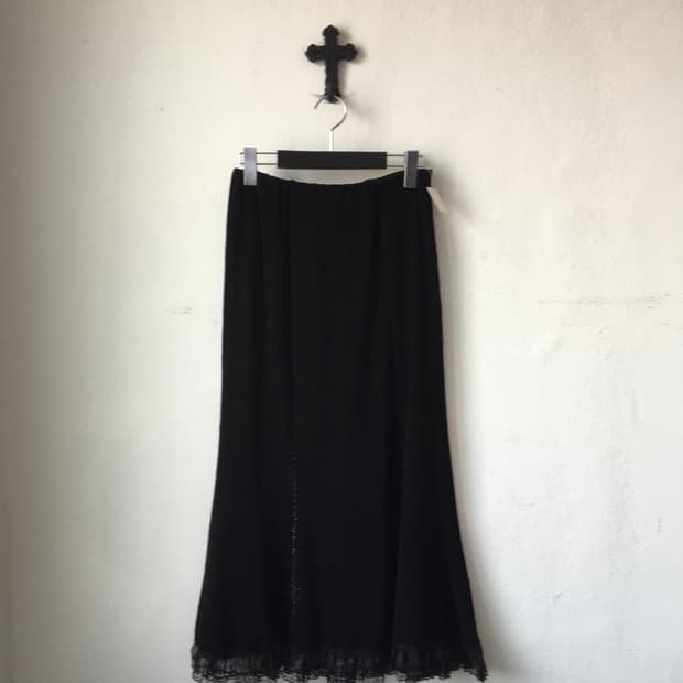 lace trimming cubic point skirt