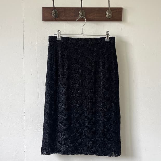 Jurei 플라워 블랙 미디스커트