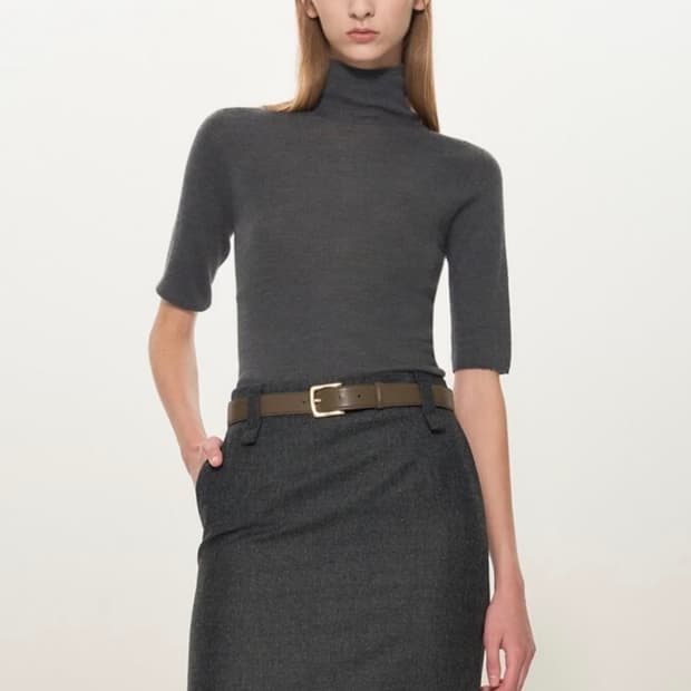 한섬 타임 25SS 램스 울 하이넥 니트 탑(90)