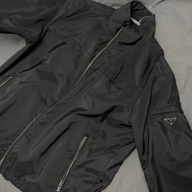 프라다 나일론 바람막이(54) sgn998
