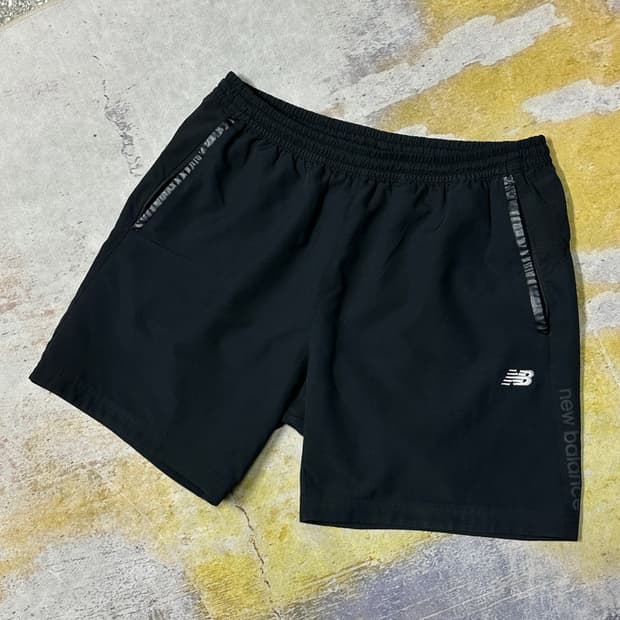 뉴발란스 트레이닝 반바지 xxl