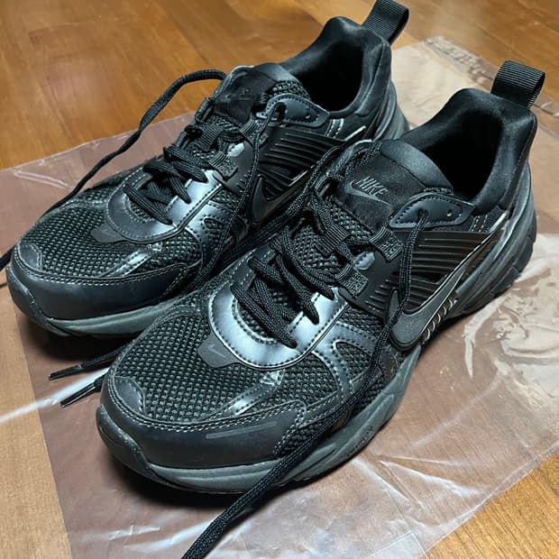 나이키 V2K 런 블랙 앤트러사이트 285