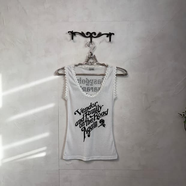 White vintage lettering lace sleeveless