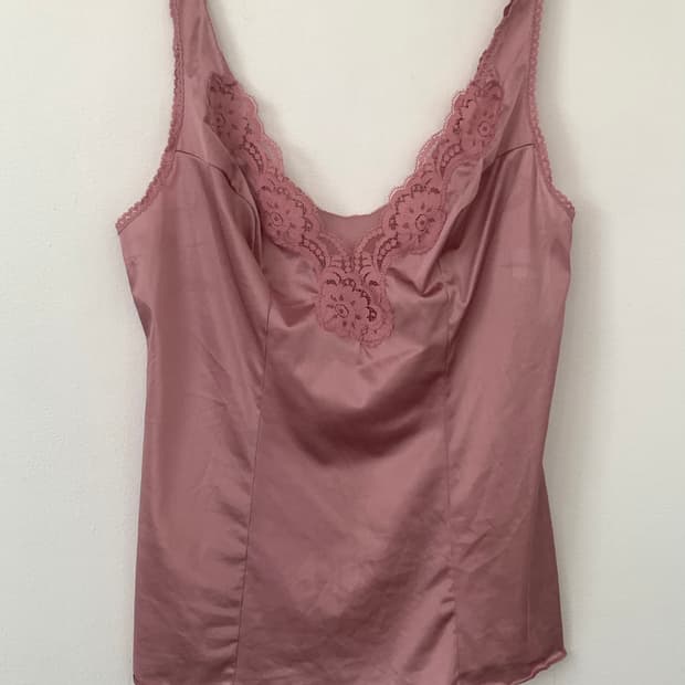 dusty pink lace top